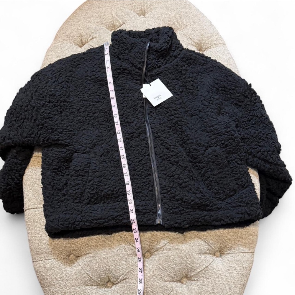 Fuzzy Teddybear Jacket‎ - Picture 13 of 13